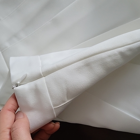 Fashion&Art Pleated Mini Skirt - Picture 5 of 7